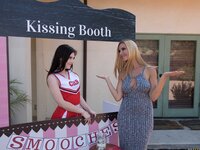 Hot And Mean - The Kissing Booth - 07/24/2016